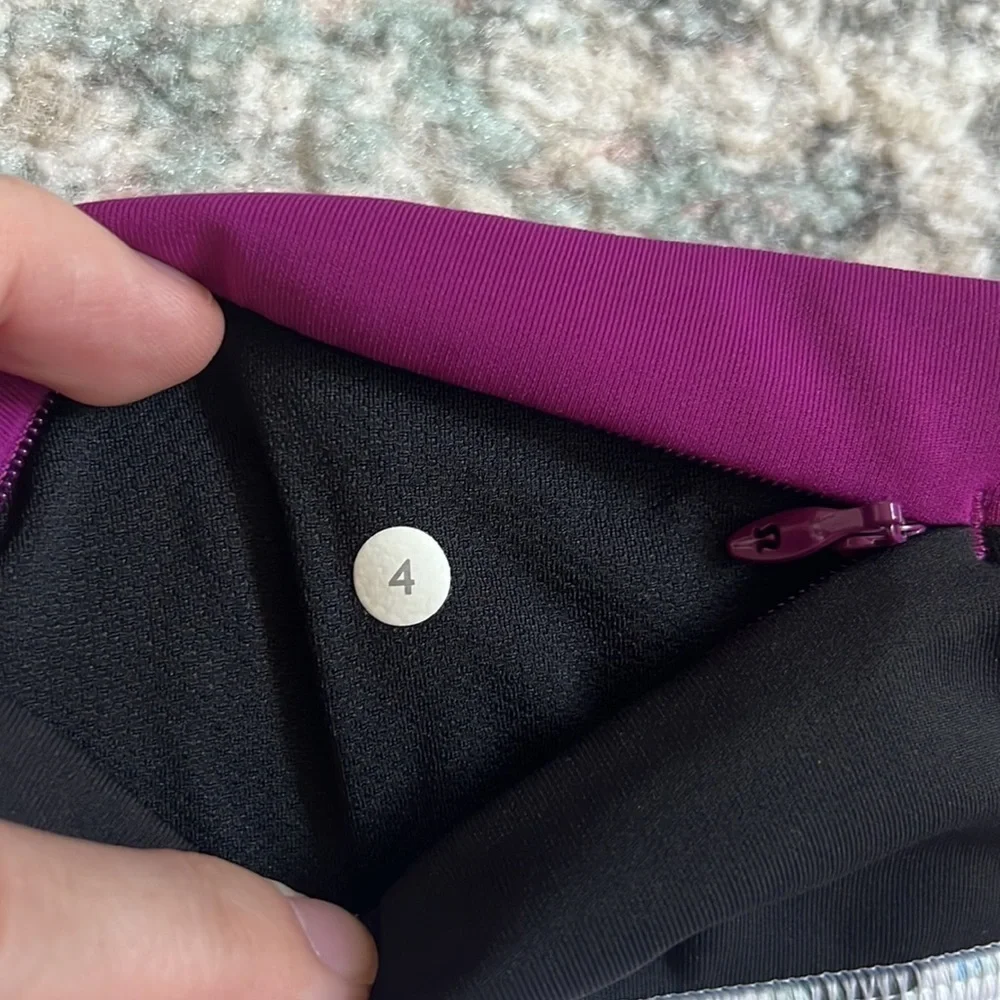lululemon athletica excellent size